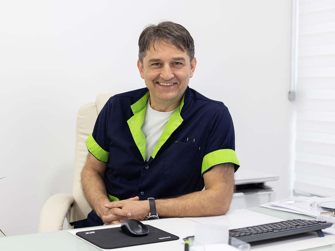 Dr Branko Budimirović – ginekolog, subspecijalista humane reprodukcije u BB Clinic
