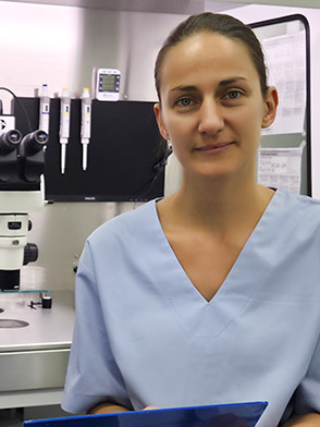 Mirka Đorđević, embriolog B.B. Clinic u IVF laboratoriji